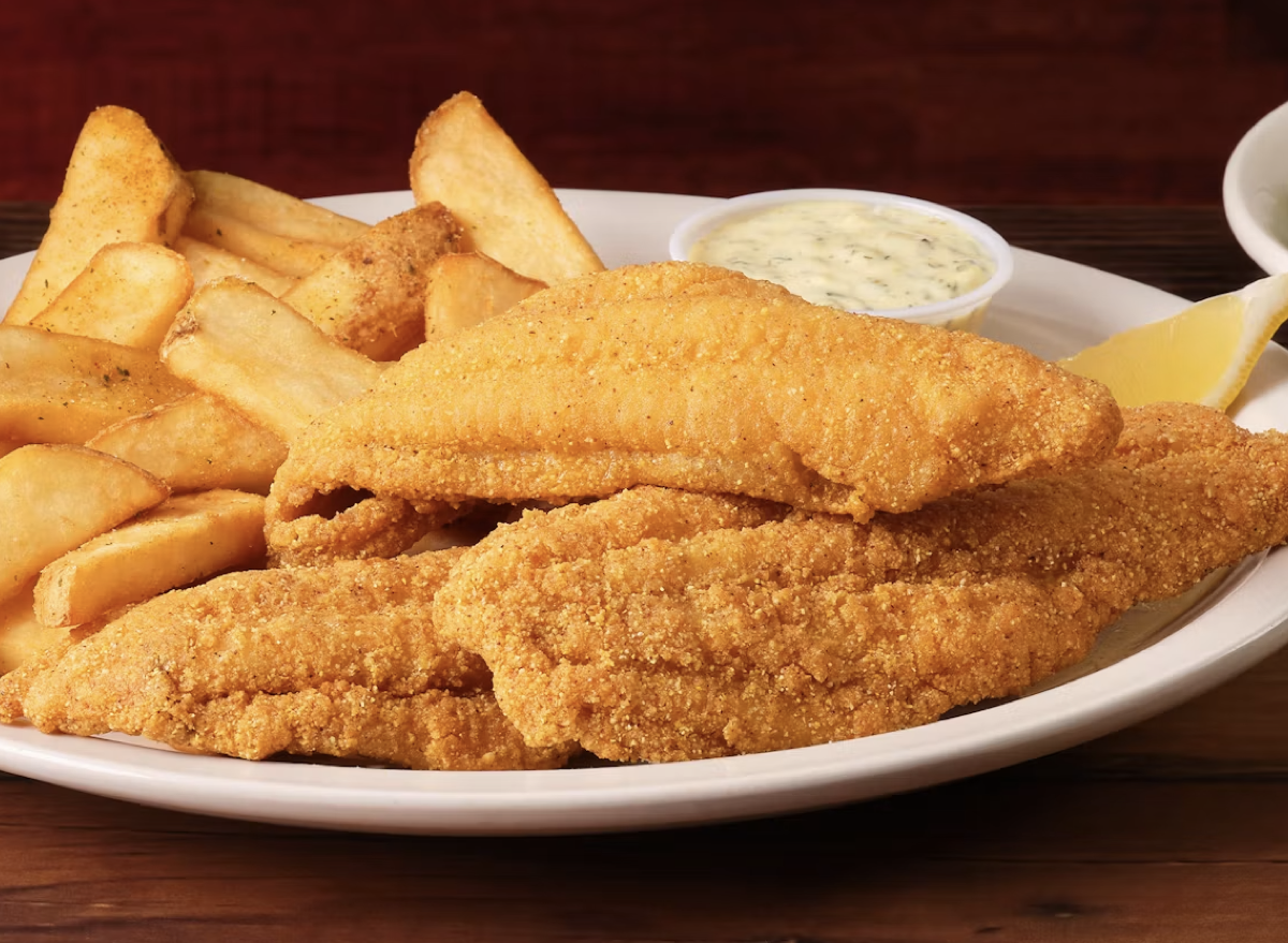 5 Chain Restaurants With the Best Fried Fish and Bread