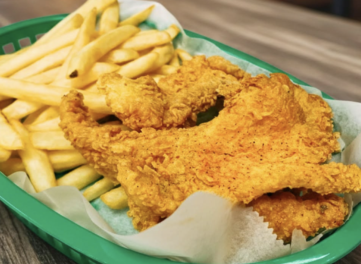 Five Chains Serving the Best Fried Catfish, According to Diners